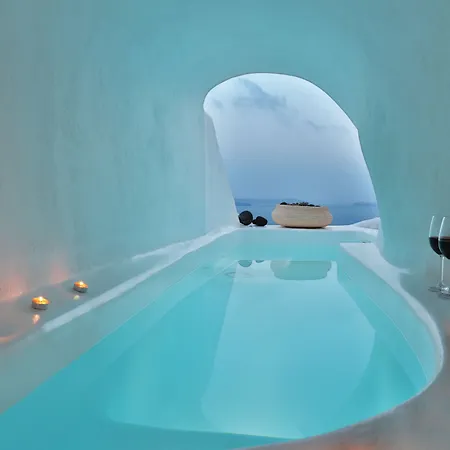 Lava Caves Oía
